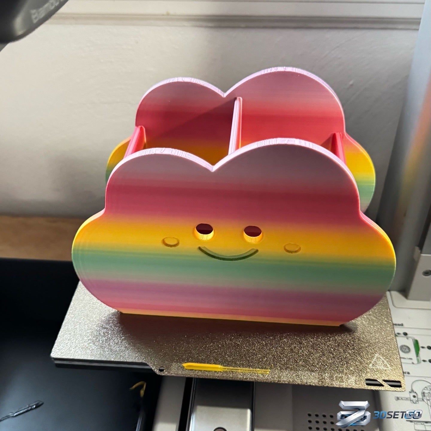 Dreamy Desk Buddy Pen Stand