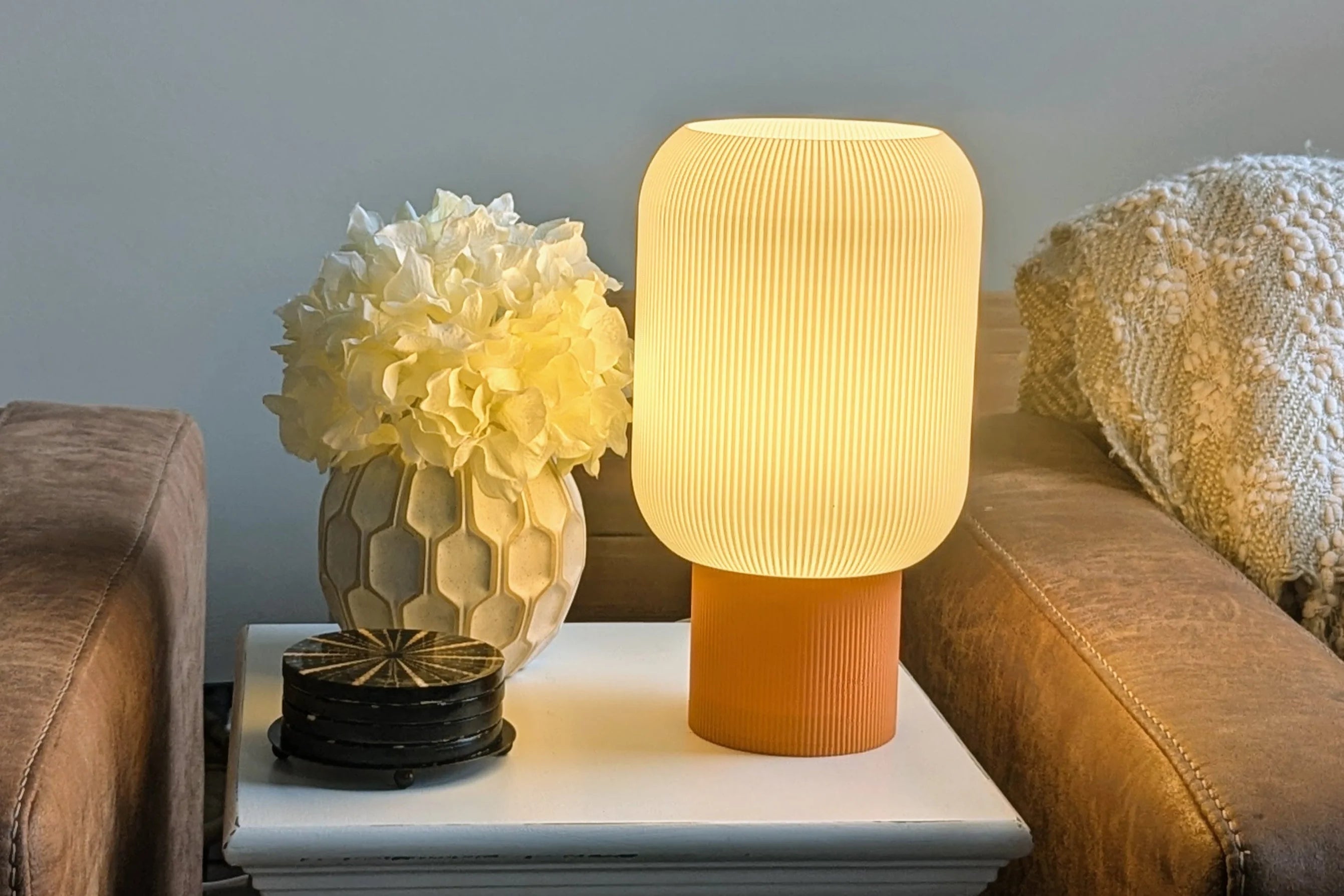 AuraGlow Cumulus Table Lamp (16 x 16 x 28 cm)